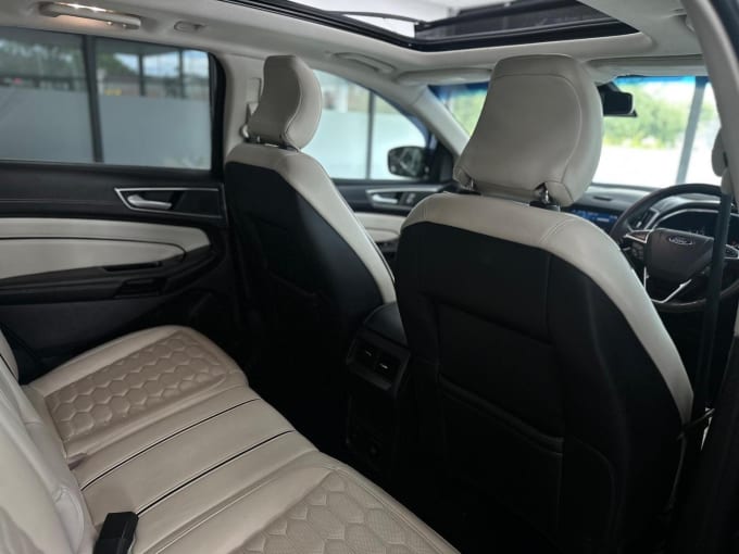 2017 Ford Edge