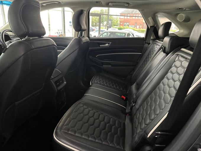 2017 Ford Edge