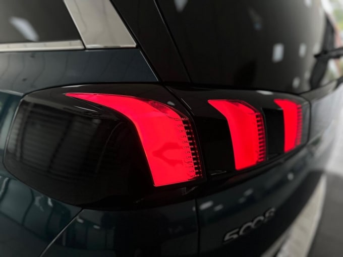 2020 Peugeot 5008