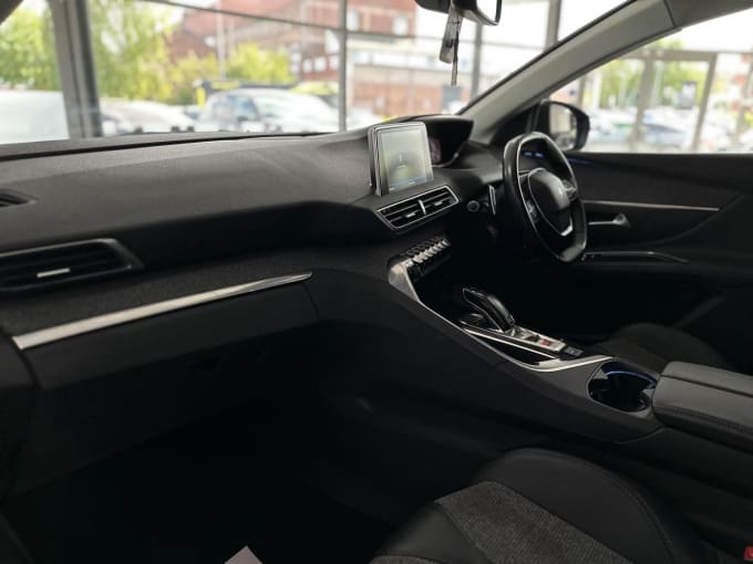 2019 Peugeot 5008