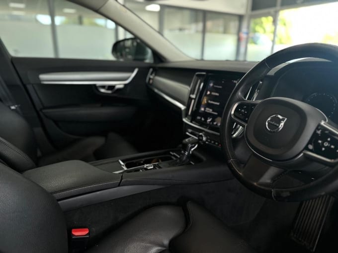 2020 Volvo S90