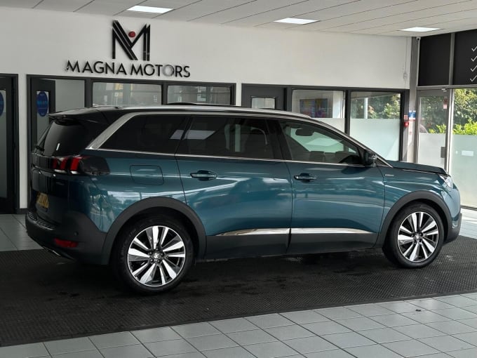 2020 Peugeot 5008