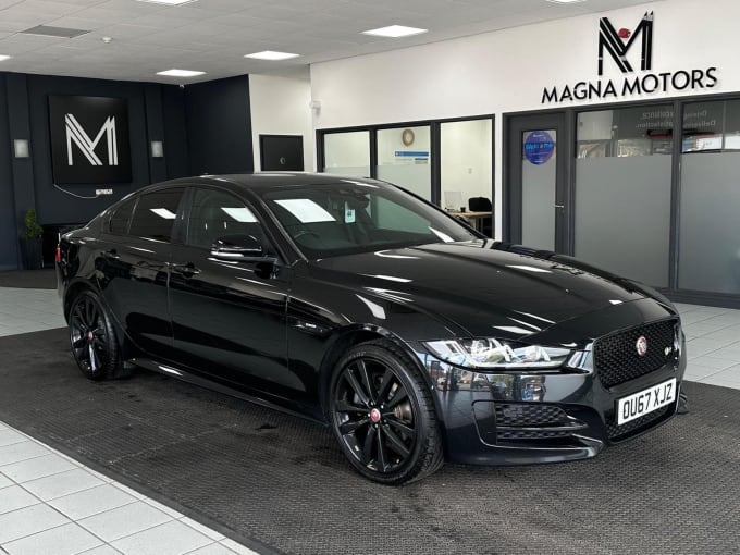 2017 Jaguar Xe
