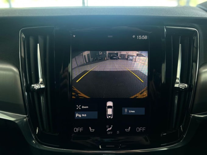 2020 Volvo S90