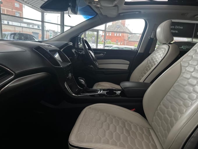 2017 Ford Edge