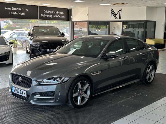 2017 Jaguar Xe