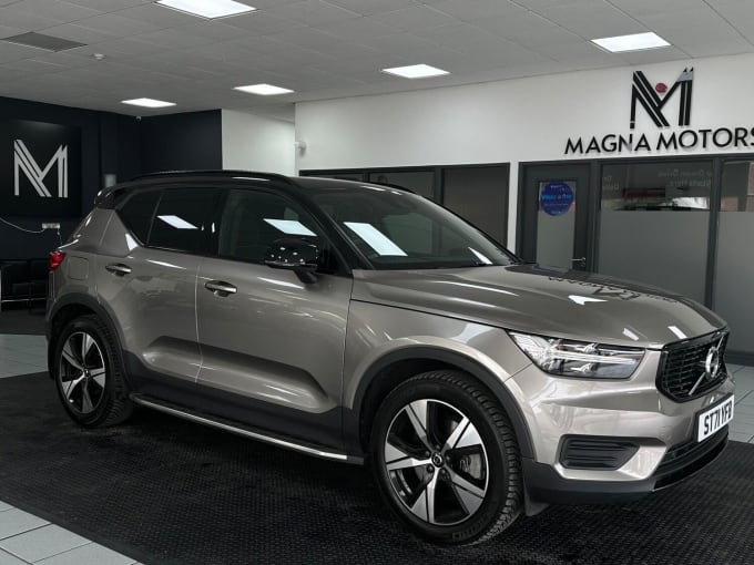 2022 Volvo Xc40