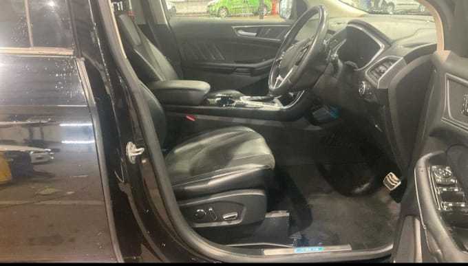 2017 Ford Edge