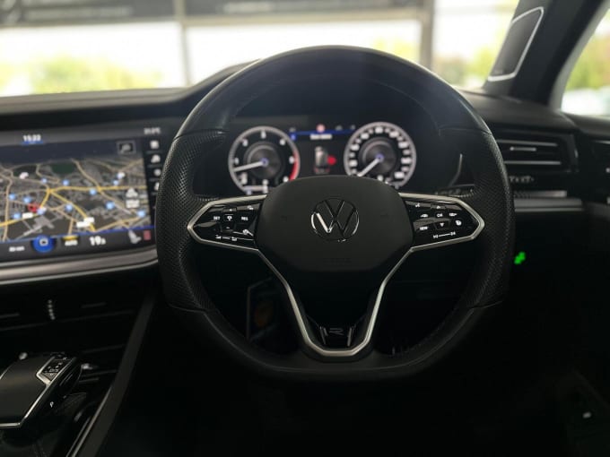 2022 Volkswagen Touareg