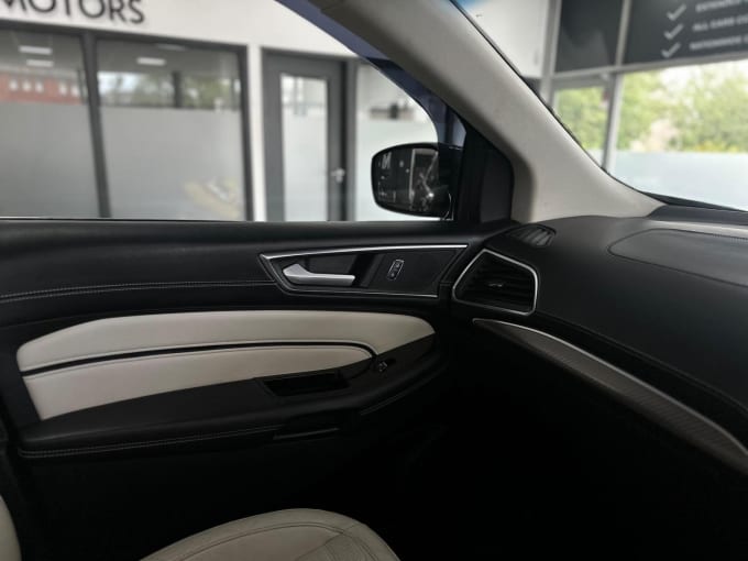 2017 Ford Edge