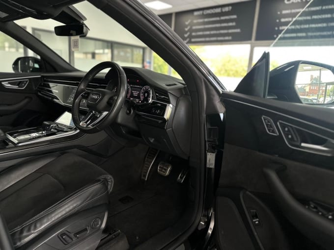 2018 Audi Q8
