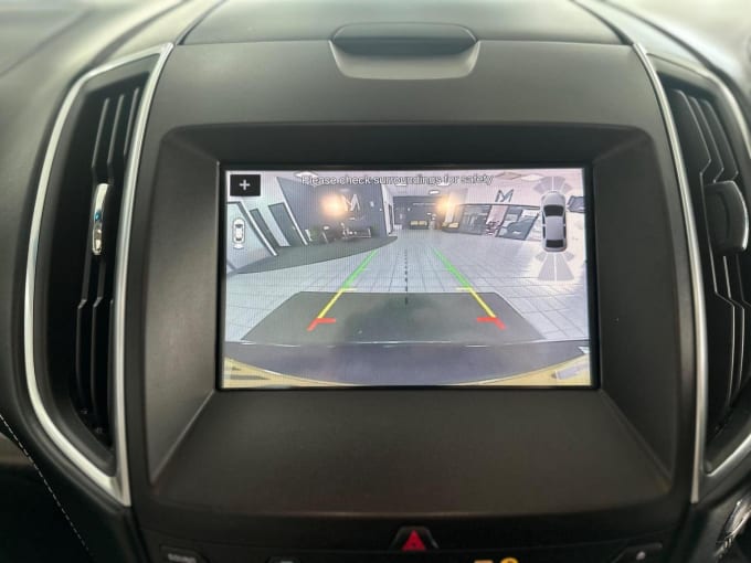 2017 Ford Edge