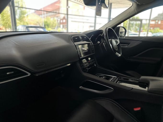 2017 Jaguar F-pace