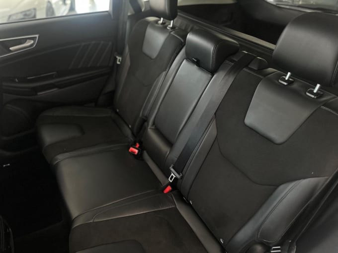 2017 Ford Edge