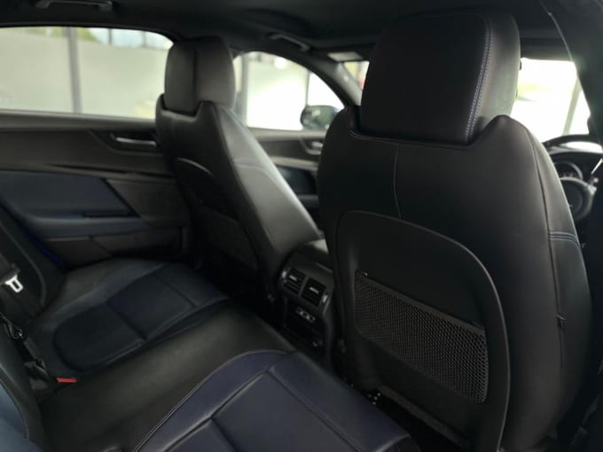 2017 Jaguar Xe