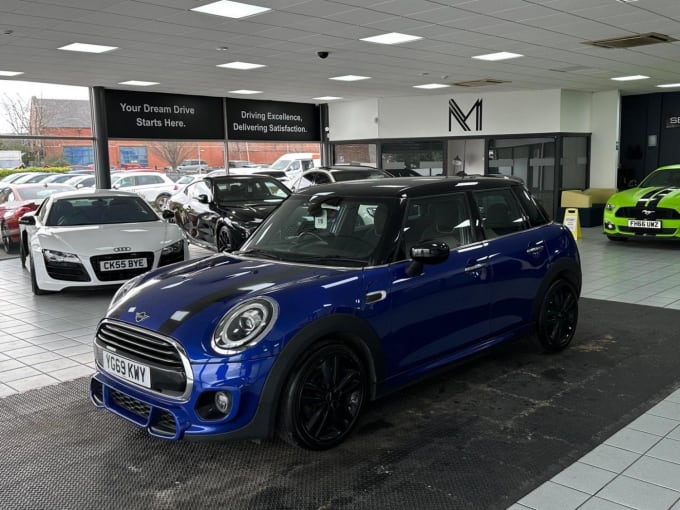 2019 Mini Hatch