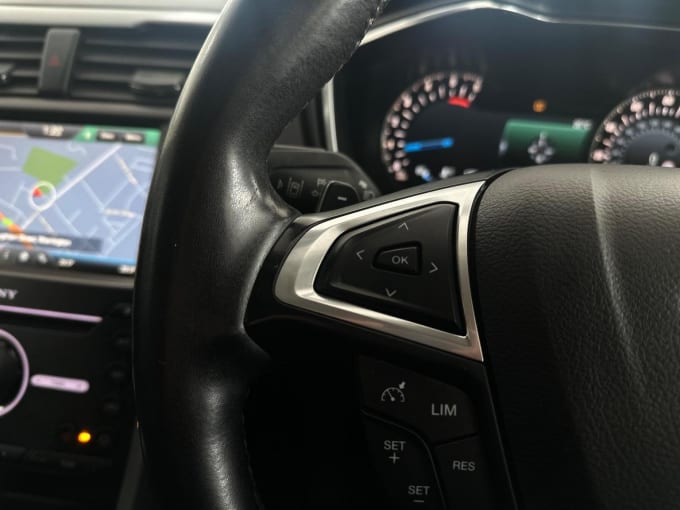 2015 Ford Mondeo
