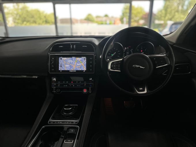 2017 Jaguar F-pace