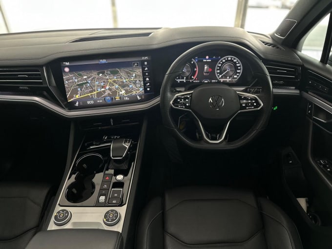 2022 Volkswagen Touareg