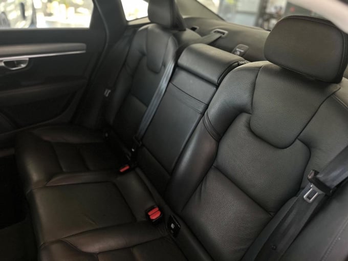 2020 Volvo S90