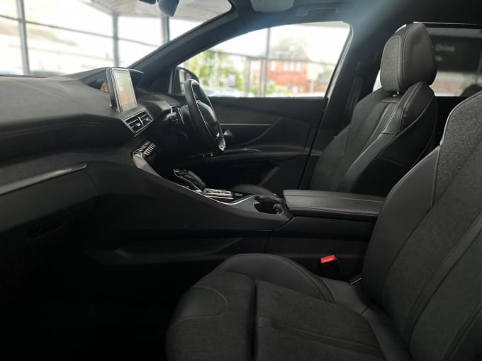 2019 Peugeot 5008