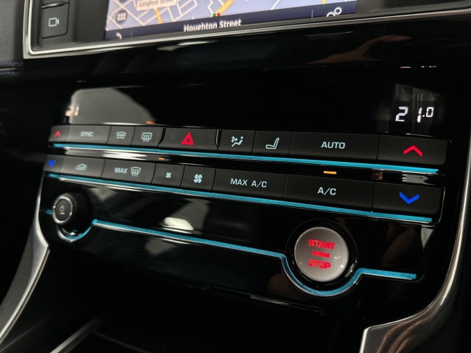 2017 Jaguar Xe