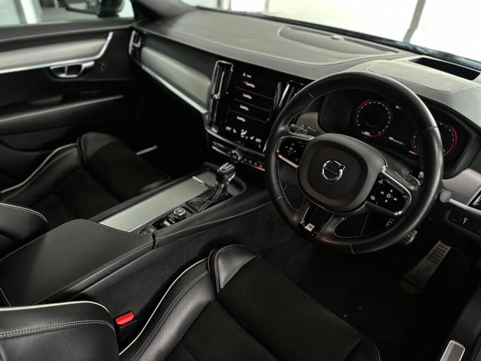 2019 Volvo S90