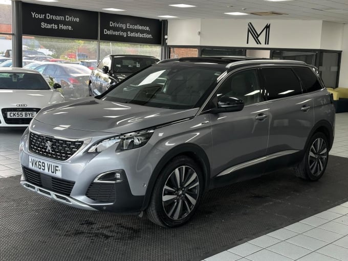 2019 Peugeot 5008