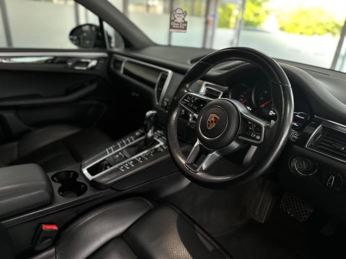 2018 Porsche Macan