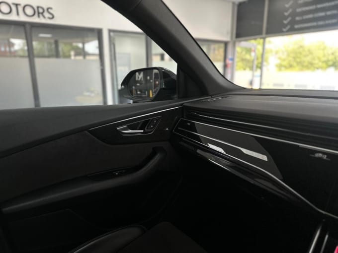2018 Audi Q8