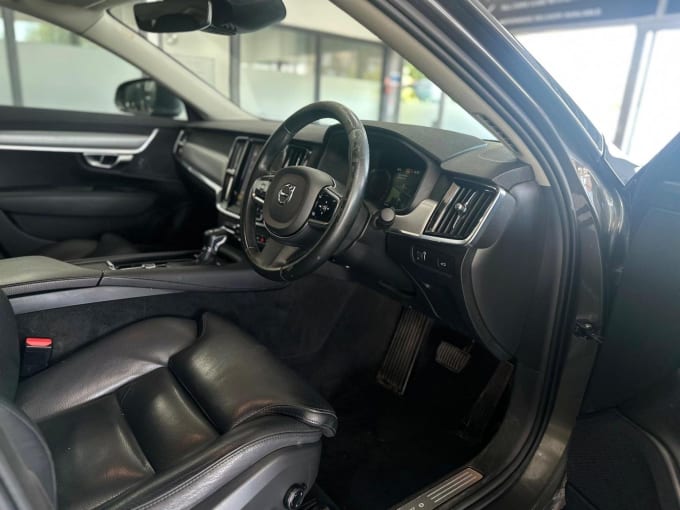 2020 Volvo S90