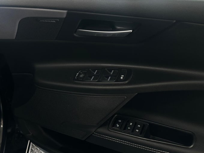 2017 Jaguar Xe