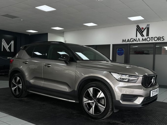 2022 Volvo Xc40