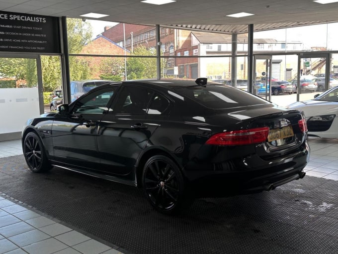 2017 Jaguar Xe