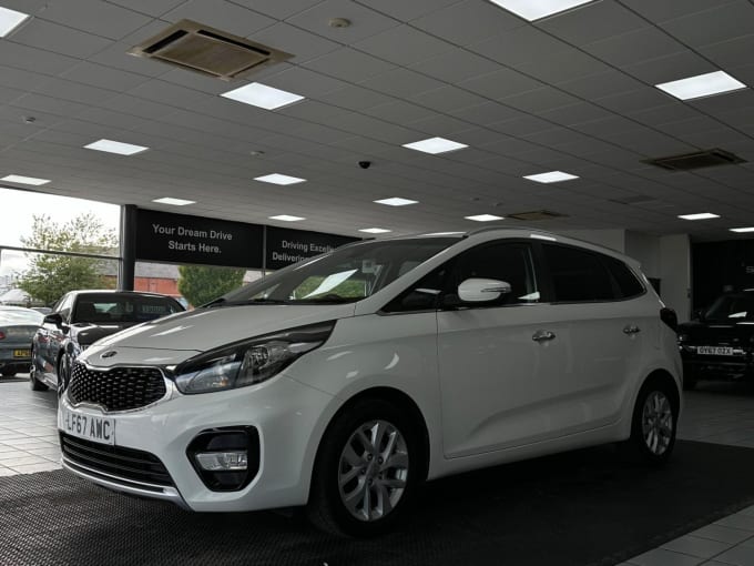 2017 Kia Carens