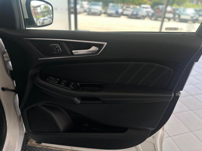 2017 Ford Edge