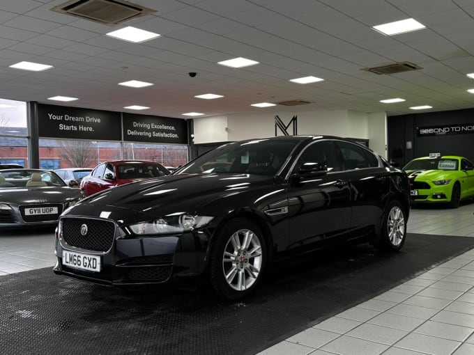 2016 Jaguar Xe