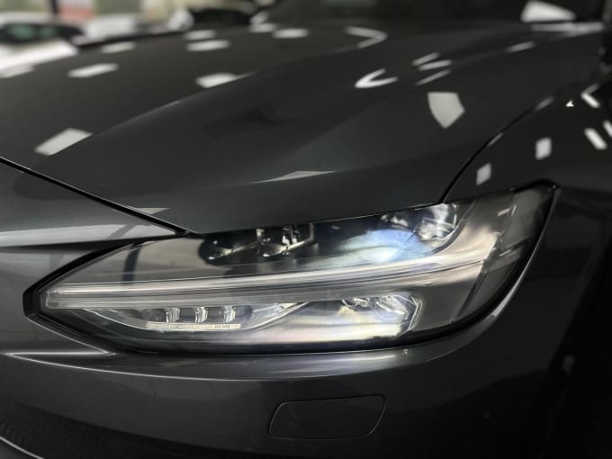 2019 Volvo S90