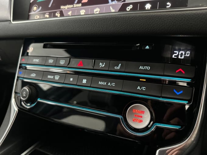 2017 Jaguar Xf