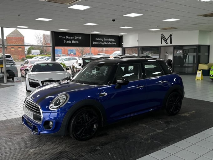 2019 Mini Hatch