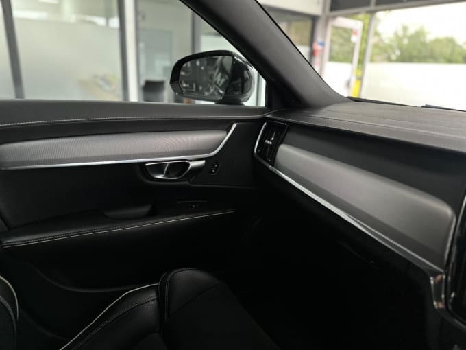 2019 Volvo S90