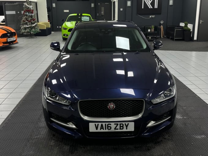 2016 Jaguar Xe