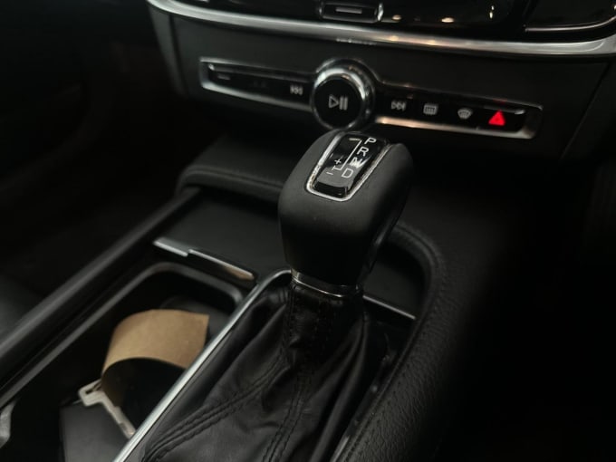 2020 Volvo S90