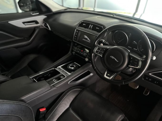 2017 Jaguar F-pace
