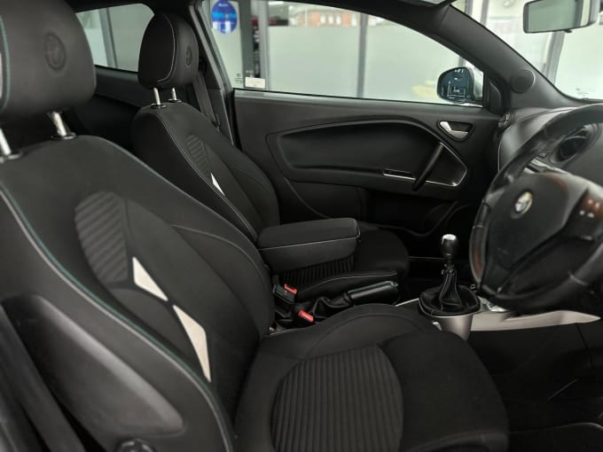 2013 Alfa Romeo Mito