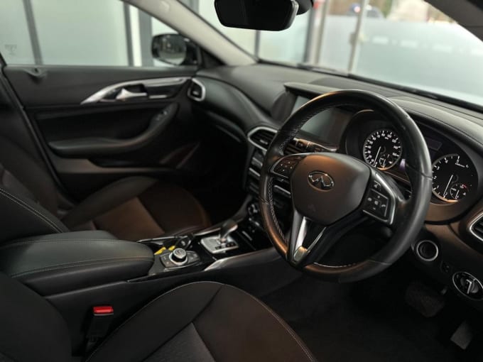 2019 Infiniti Q30