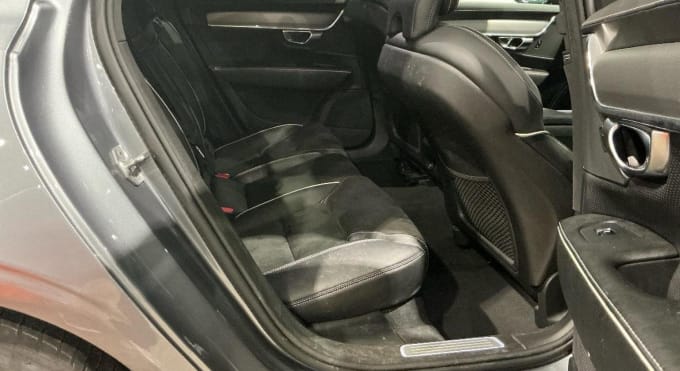 2019 Volvo S90