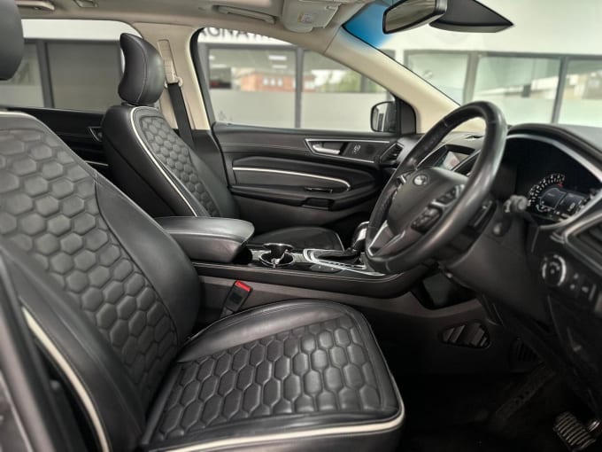2017 Ford Edge