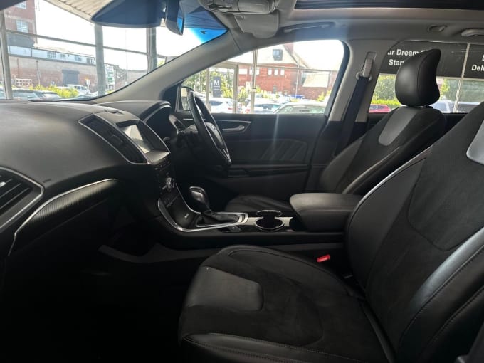 2017 Ford Edge