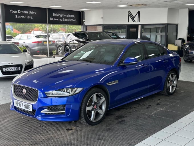 2017 Jaguar Xe